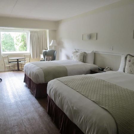 Shoreway Acres Inn Falmouth Extérieur photo
