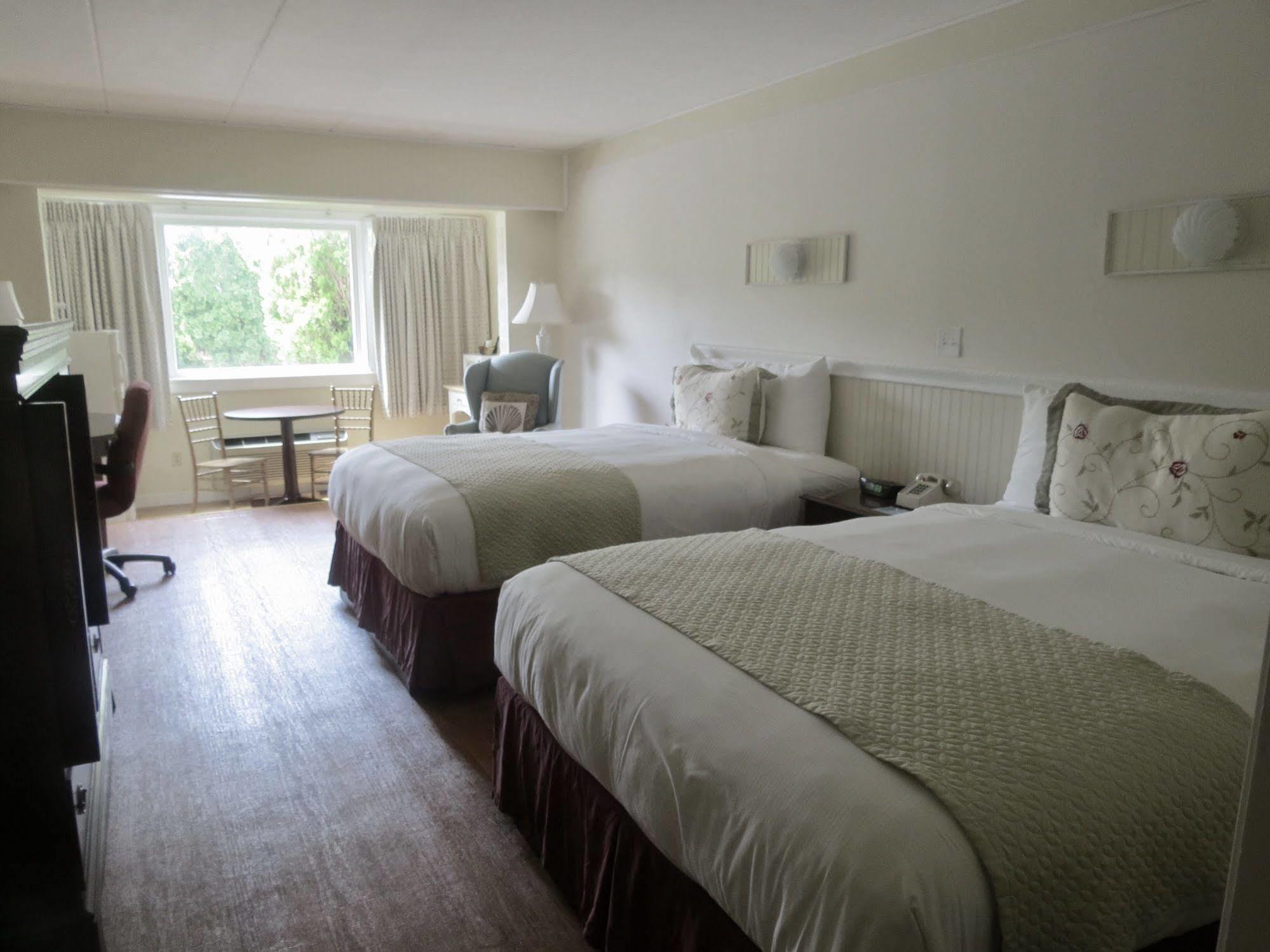 Shoreway Acres Inn Falmouth Extérieur photo